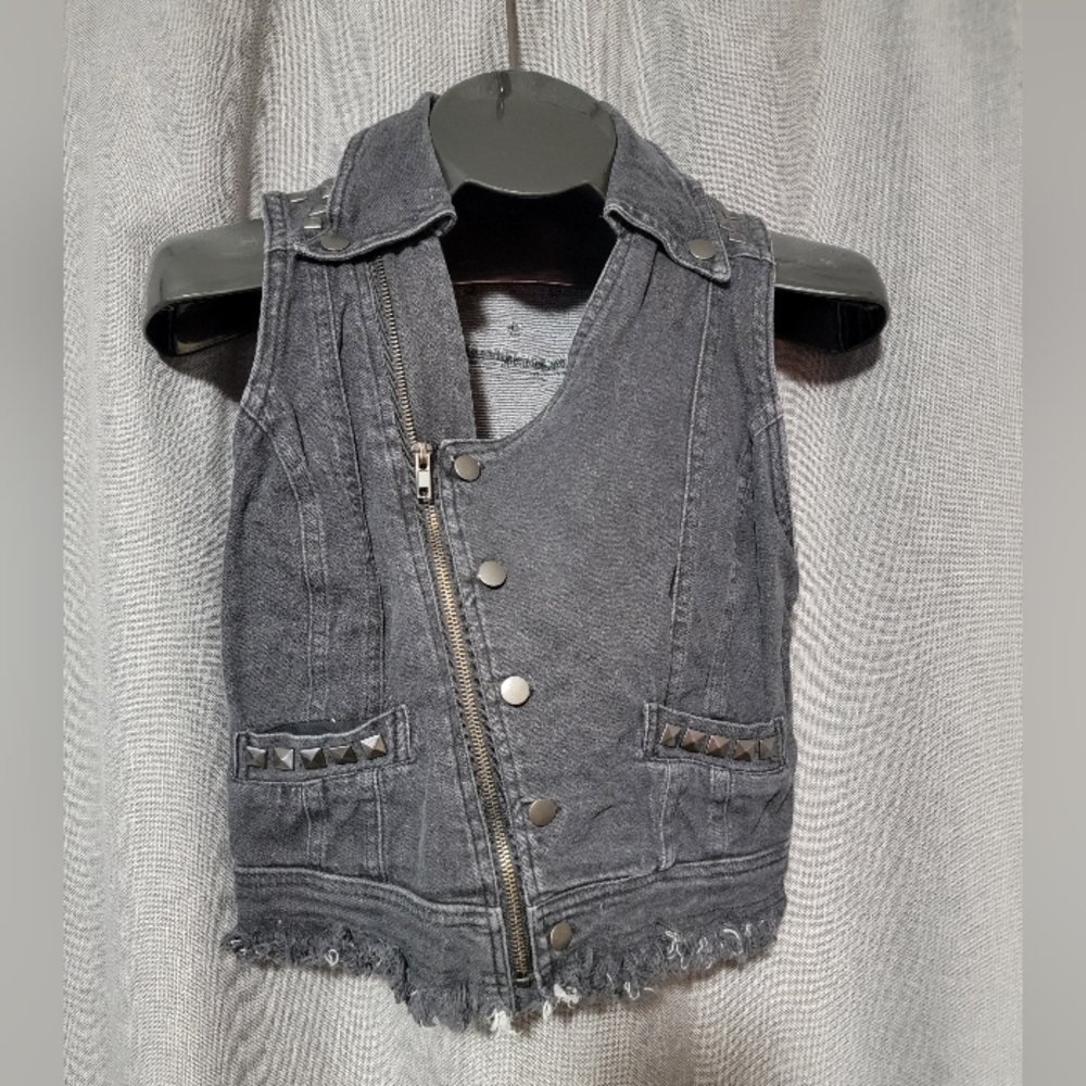 Sweet Love Black Denim Faded Zipper Button Up Studded Vest Medium